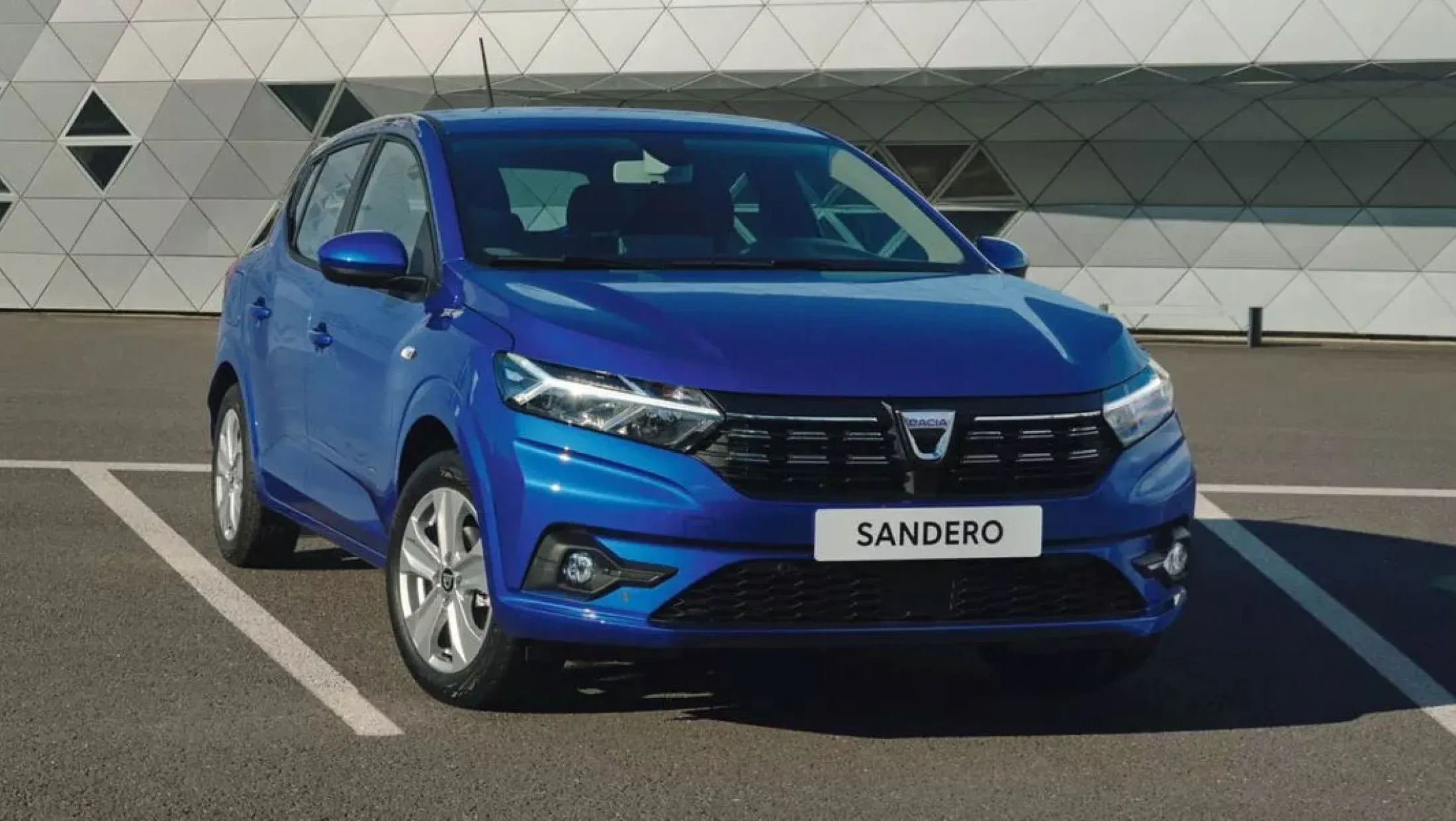 nieuwe sandero voorzijde