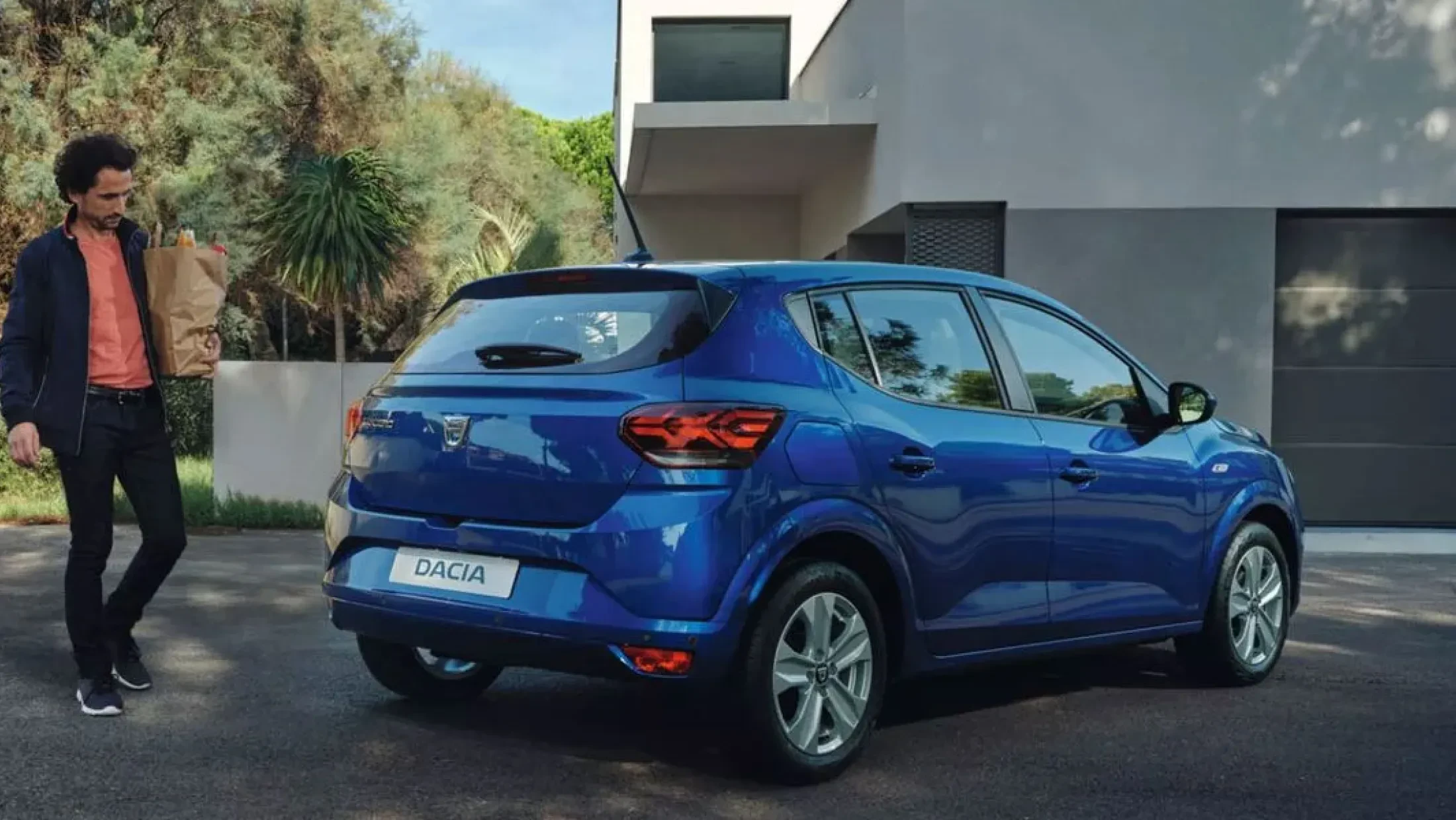 nieuwe sandero achterzijde