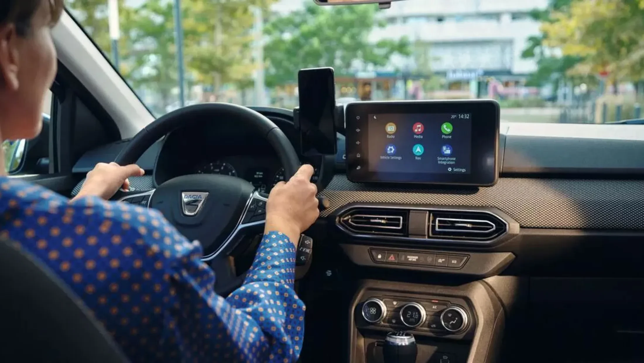 nieuwe sandero multimedia