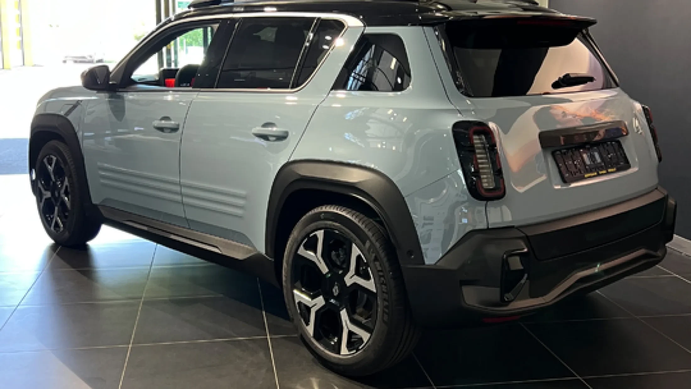 renault 4 showroom achterzijde